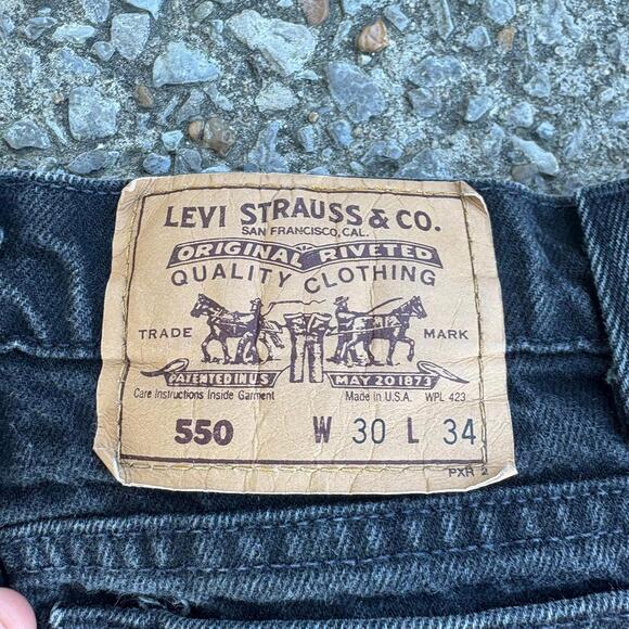 Vintage 90s Black Levi’s Orange tab jeans - Picture 2 of 9